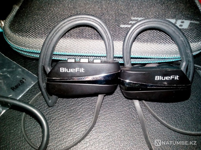 Bluetooth фитнес құлаққаптары BlueFit  Алматы - изображение 1