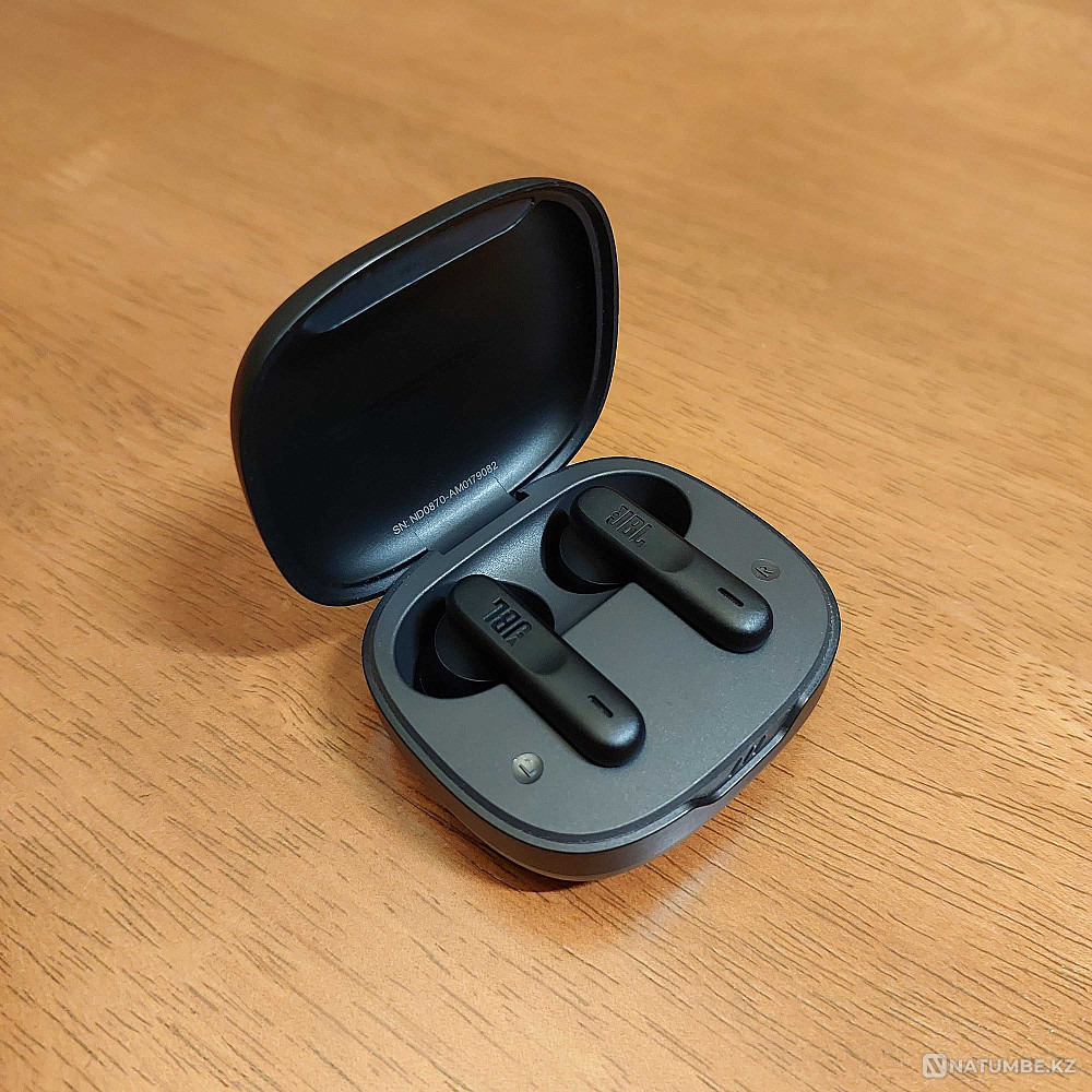 JBL Wave 300TWS. Беспроводные наушники. Хорошее состояние. Б/у Алматы - изображение 2