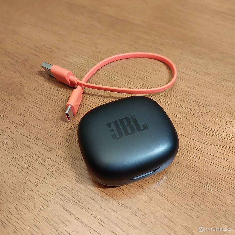 JBL Wave 300TWS. Беспроводные наушники. Хорошее состояние. Б/у Алматы - изображение 3