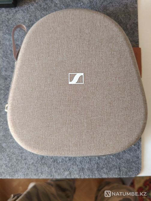 Sennheiser Momentum 4 Premium Wireless Headphones Almaty - photo 4