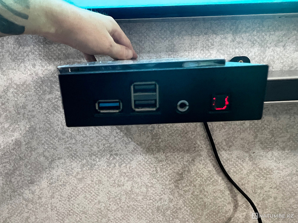 Телевизор Samsung LED ue65hu9000t 65” Атырауская область - изображение 5