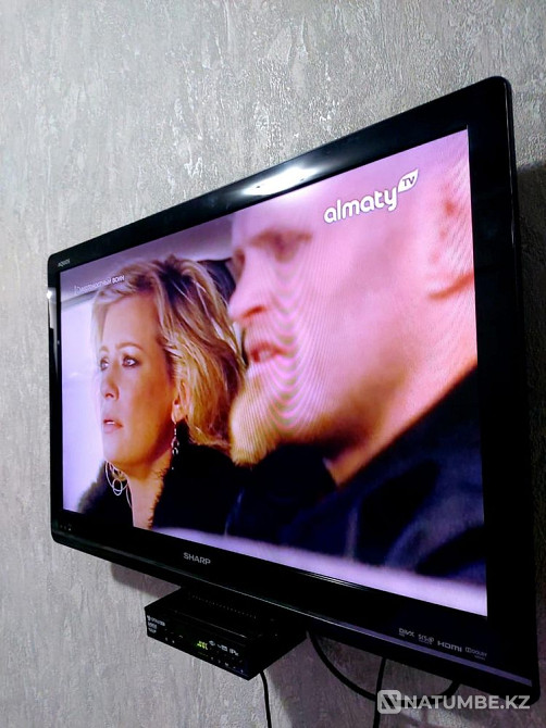 TV for sale in excellent condition; original Sharp Atyrau Oblysy - photo 1