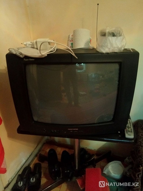 Продам телевизор рабочий Западно-Казахстанская область - изображение 1