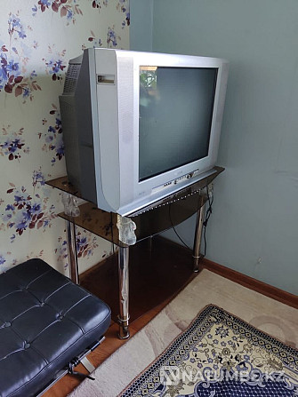 Selling TV with stand Kyzylordinskaya Oblast - photo 1