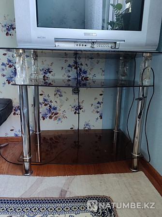 Selling TV with stand Kyzylordinskaya Oblast - photo 2