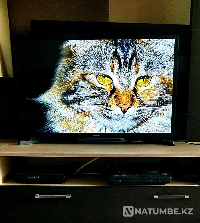 Телевизор 2018года оригинал Samsung 80cm smart YouTube Кызылординская область - изображение 3