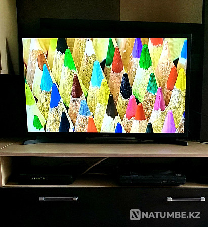 Телевизор 2018года оригинал Samsung 80cm smart YouTube Кызылординская область - изображение 1
