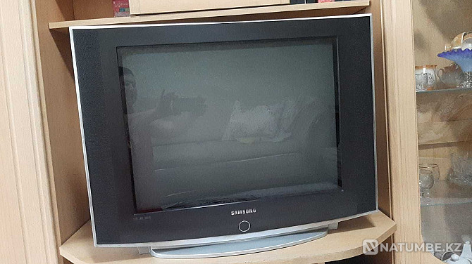 Sony and Samsung TVs with stand for sale Severo-Kazakhstanskaya Oblast' - photo 2