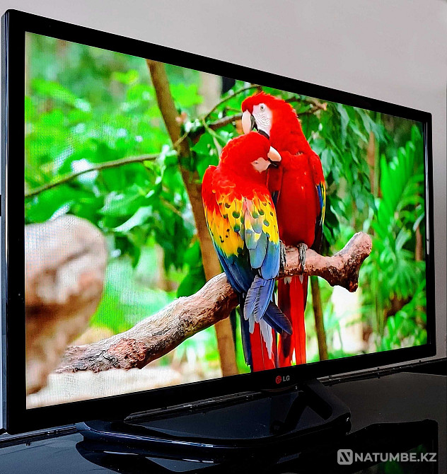Продам Smart TV/Смарт телевизор LG диагональю 82 см Северо-Казахстанская область - изображение 4