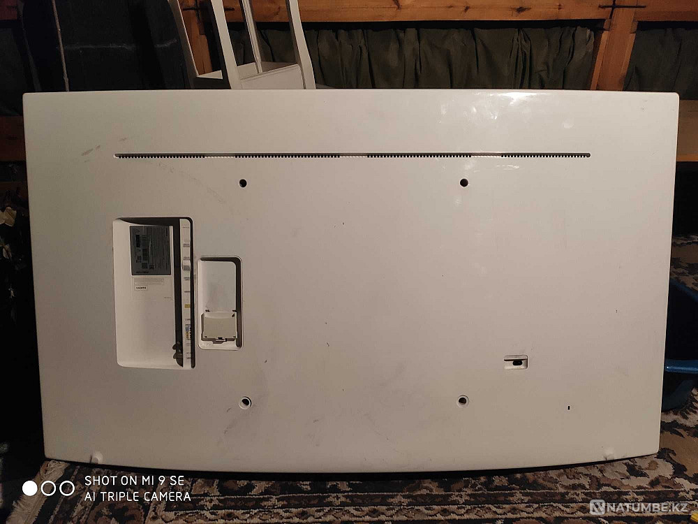 Телевизор Samsung ue55ku6510uxce белый; по запчастям Акколь - изображение 3