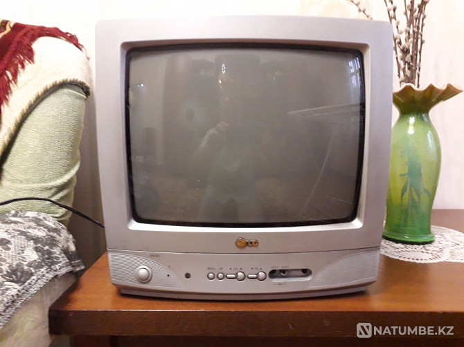 Телевизор LG 35 см Атбасар - изображение 1
