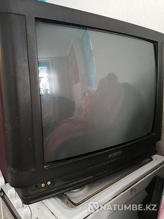 Жұмыс істеп тұрған Samsung теледидары  Есіл  - изображение 1