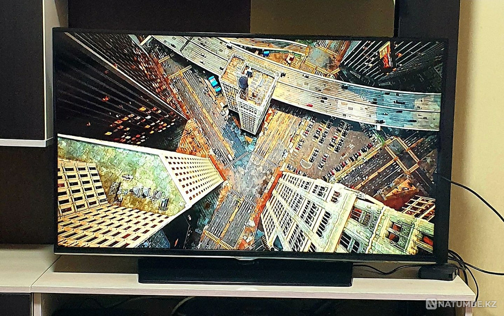 Шикарный телевизор оригинал Samsung диагональ 102cm Алга - изображение 3