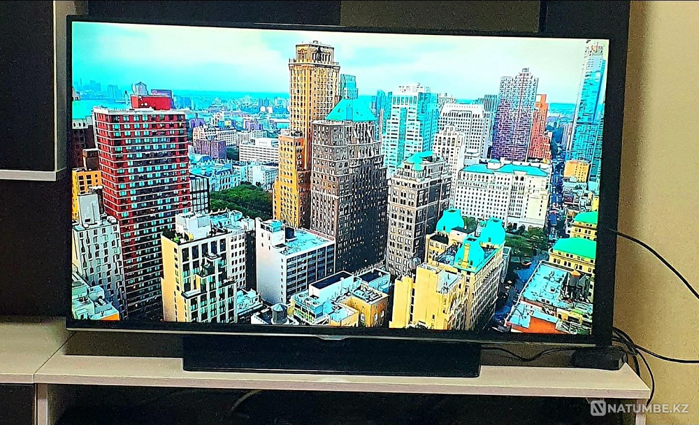 Шикарный телевизор оригинал Samsung диагональ 102cm Алга - изображение 4