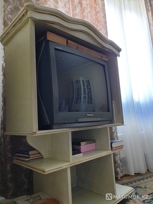 Panasonic Sophia продам вместе подставкой из натуральной сосны Алга - изображение 1