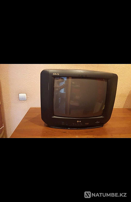 I'll give away an LG TV for free Kandyagash - photo 2