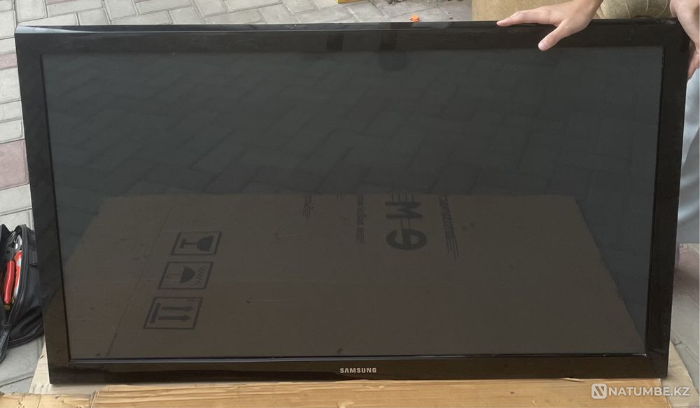 Плазменный телевизор SAMSUNG PS50C433A4W на запчасти Шалкар - изображение 1