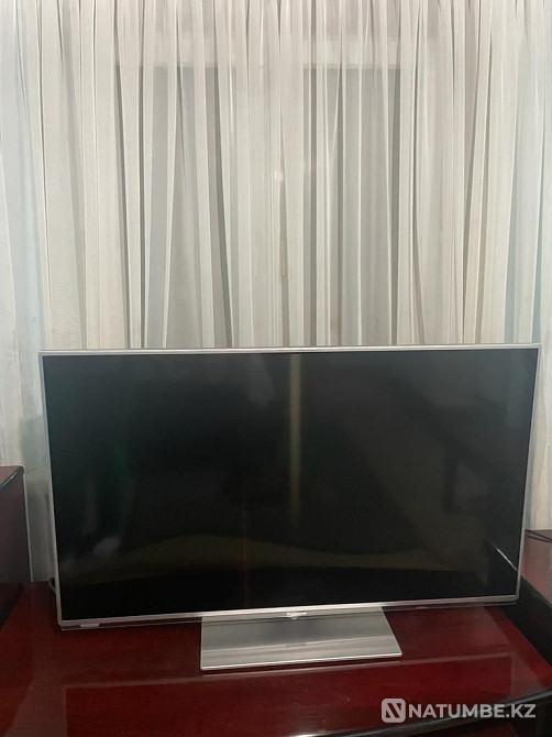 Телевизор Panasonic Smart TV Есик - изображение 1