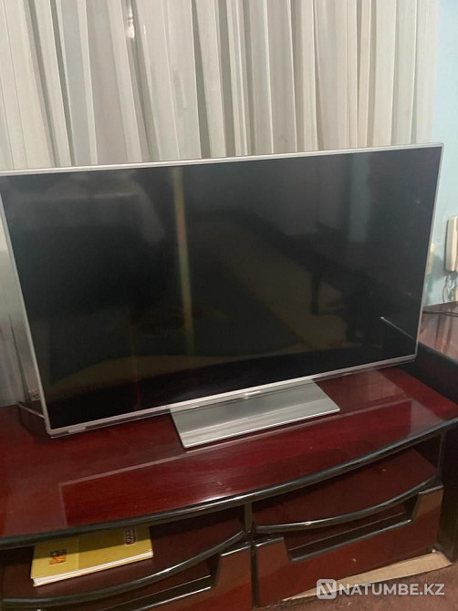 Телевизор Panasonic Smart TV Есик - изображение 2