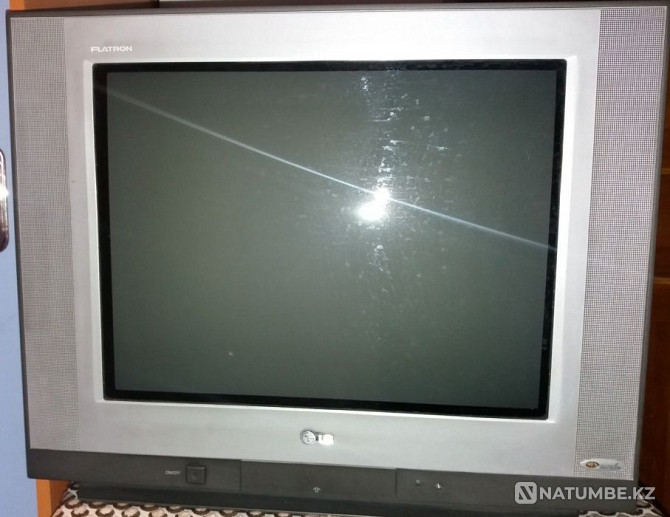 Телевизор марки LG Ушарал - изображение 1