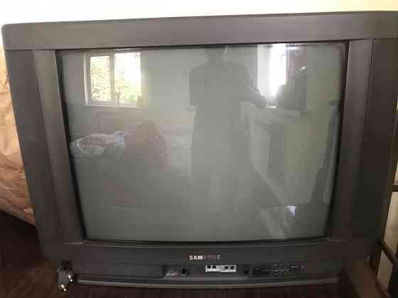 Старый телевизор Үшарал