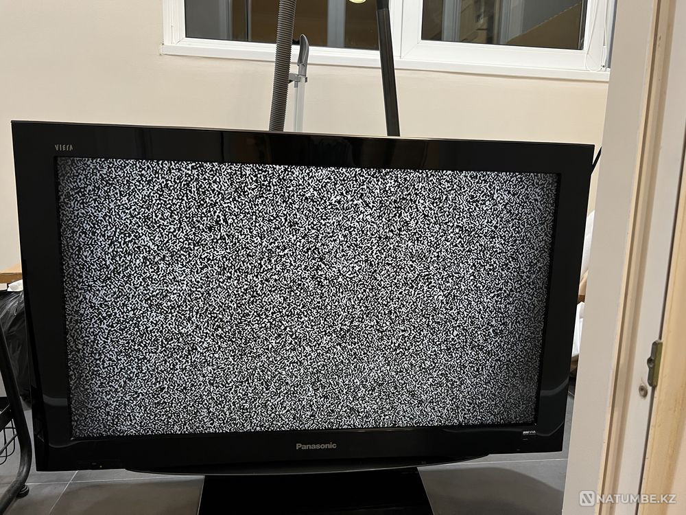 Телевизор panasonic - TX-R37LZ80  - изображение 8