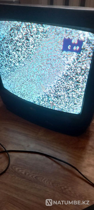 Телевизор LG рабочее Атырау - изображение 1
