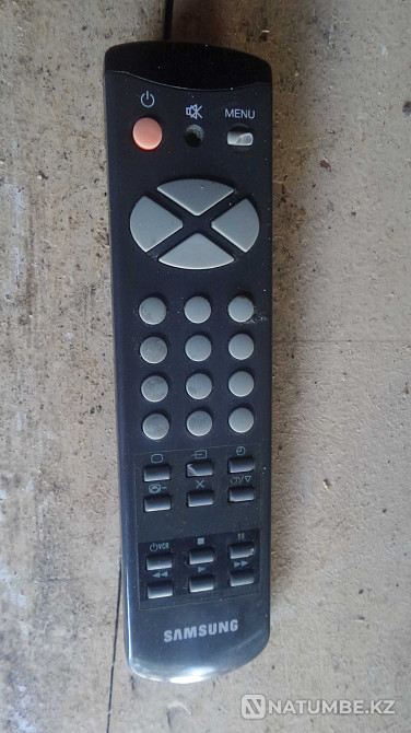 Selling Panasonic TV with remote control in excellent condition Atyrau - photo 4