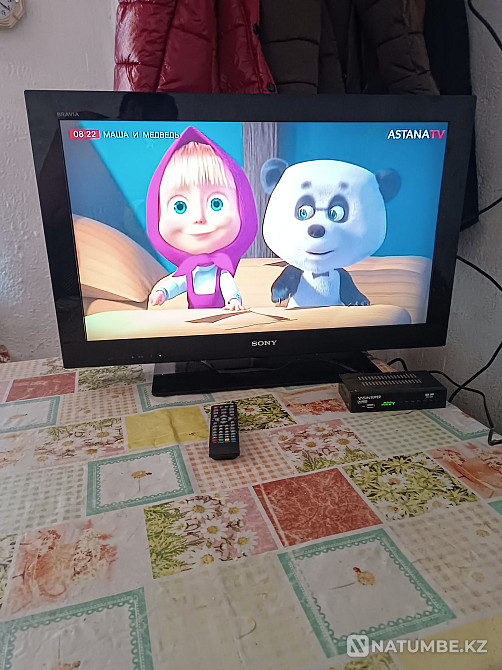 Телевизор ж/к SONY 37 дюймов Кульсары - изображение 1