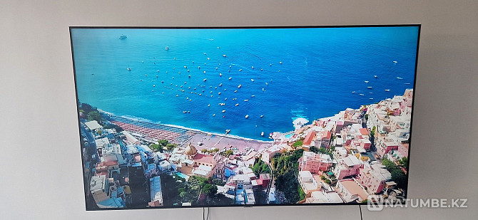 LED телевизор Samsung "70" UE70AU7100UXCE  - изображение 4