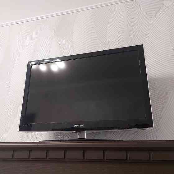 Телевизор SAMSUNG 81 см 