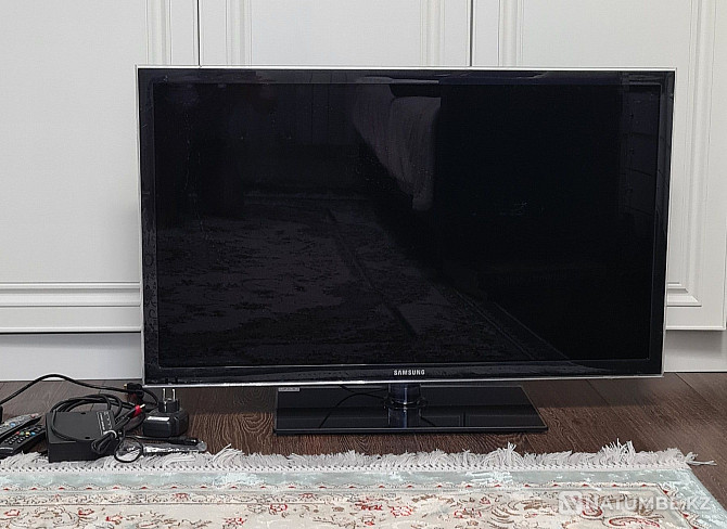 Телевизор SAMSUNG диагональ.110 см Аягоз - изображение 1