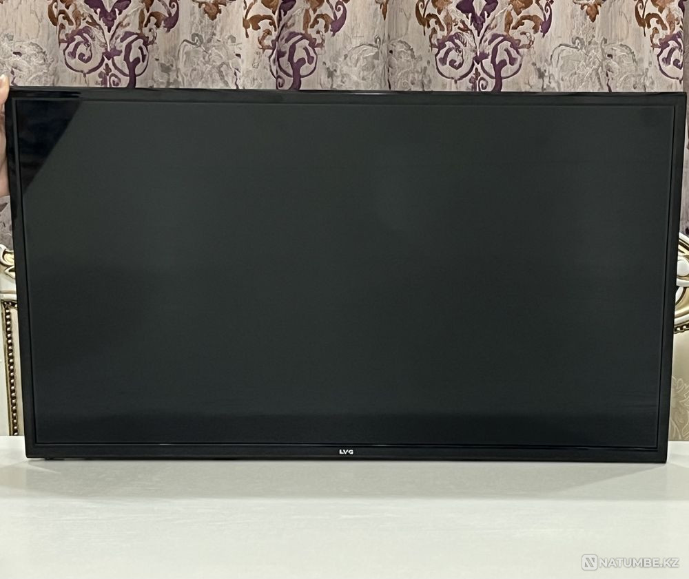 TV LVG 32 inches Smart TV  - photo 1
