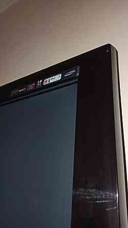 Телевизор Samsung с кронштейном и пультом в идеальном состоянии Риддер