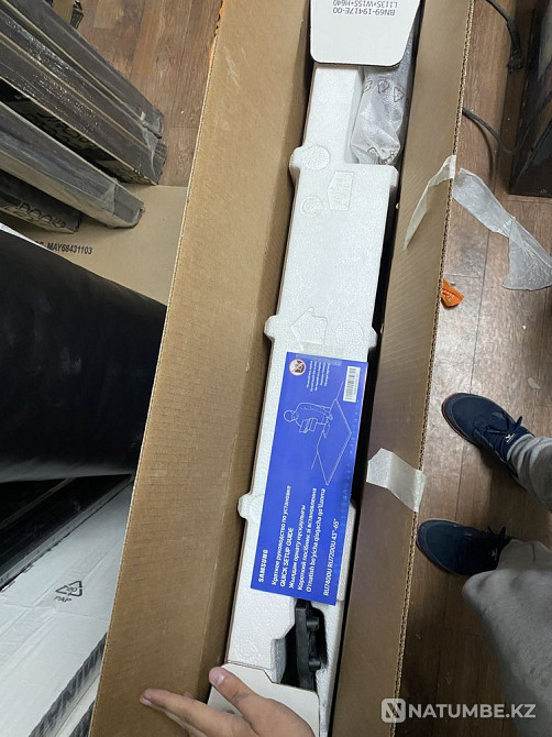 Samsung 43 108cm RU7400 4K Crystal Color Serebryansk - photo 2