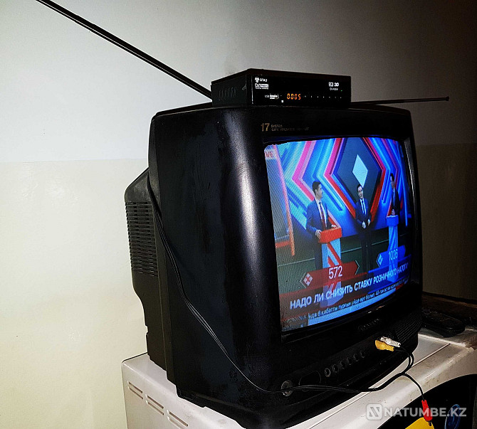 Panasonic 14 дюймдік (37 см) теледидар және Otau TV қабылдағышы Шар - изображение 3