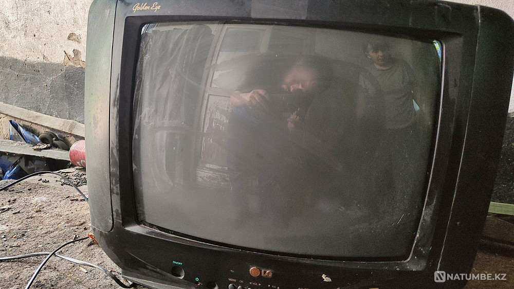 TVs are old  - photo 3