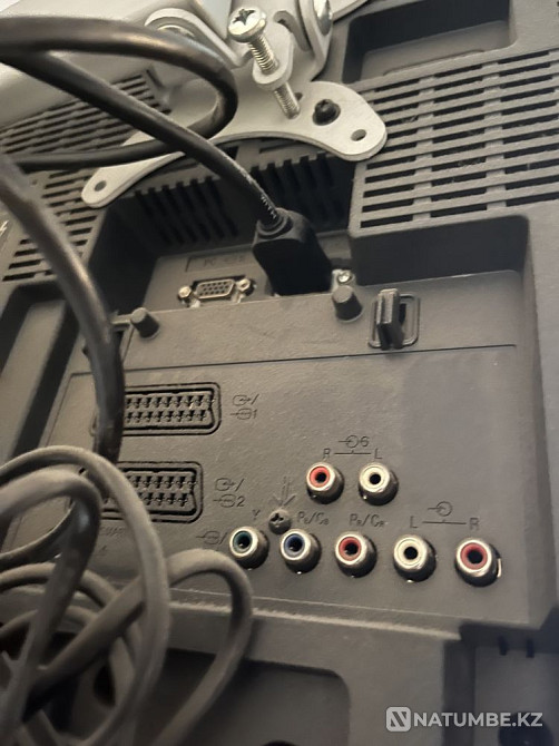 Sony Bravia TV  - photo 3