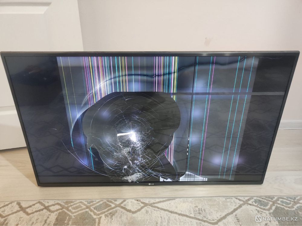 Смарт телевизор на запчасти Жаркент - изображение 1