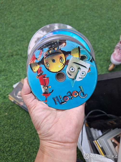 Selling DVD player and discs Almaty - photo 3