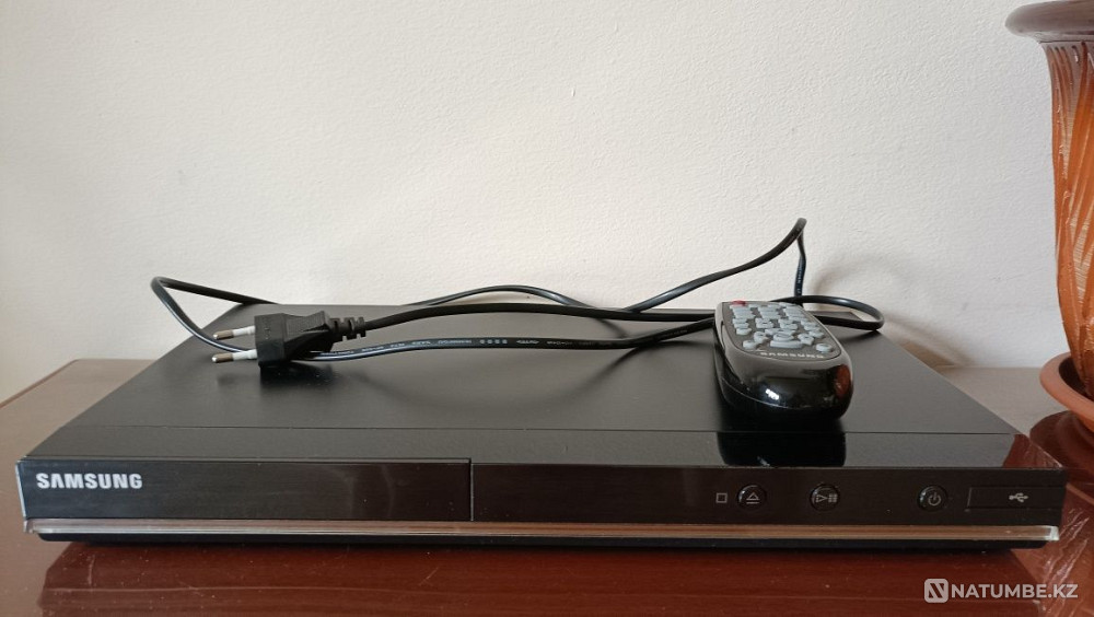 DVD Самсунг хорошее состояние Алматы - изображение 2