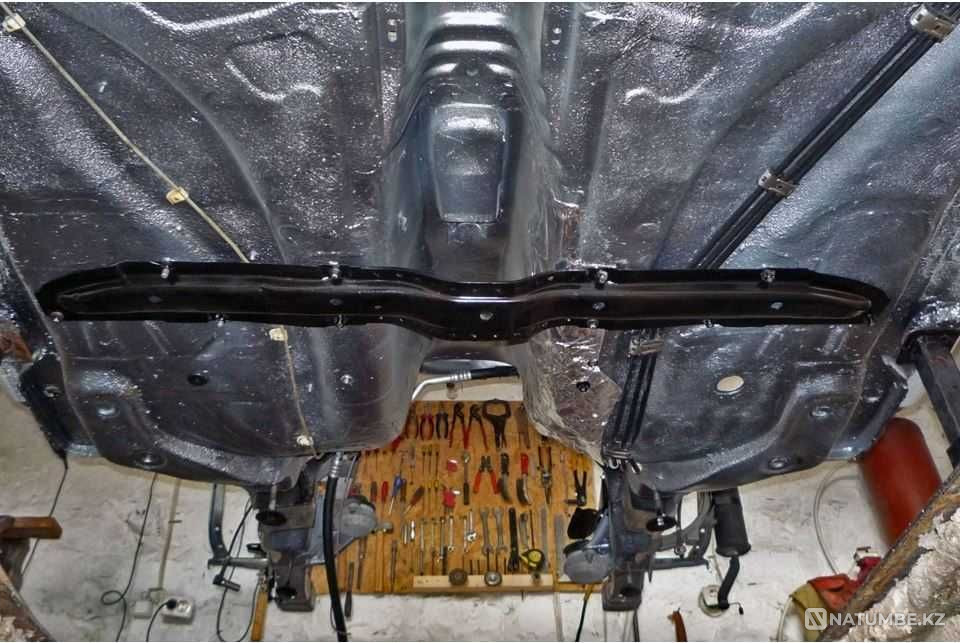 Body reinforcements on the bottom of the floor cross member for Audi Audi 100 A6 C4 Almaty - photo 3