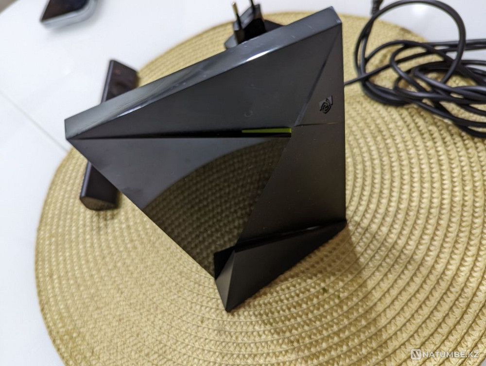 Nvidia Shield TV Pro 4K + подставка Алматы - изображение 1