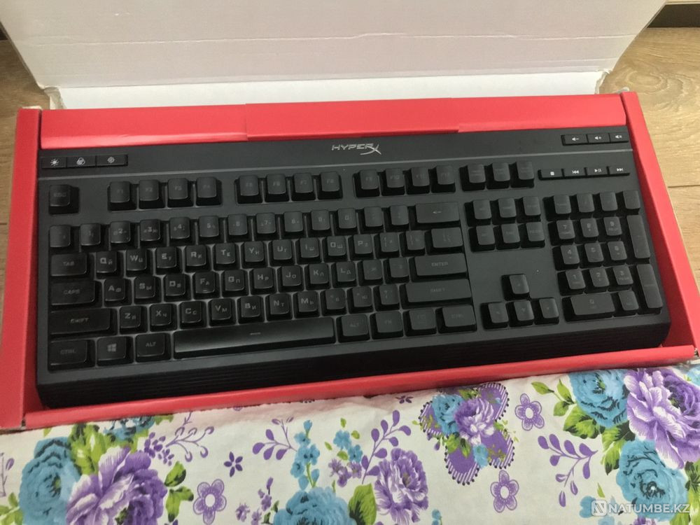 Клавитура Hyper x; модель alloy core rgb в хорошом состояний. Алматы - изображение 2