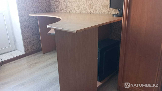 Продам компьютерный стол Алматы - изображение 2