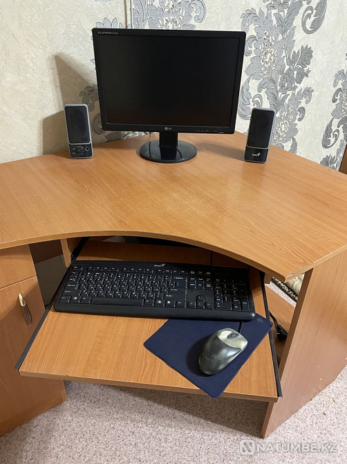 компьютер и стол компьютерный Алматы - изображение 2