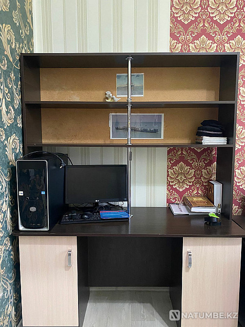 Компьютерный стол. Алматы - изображение 1