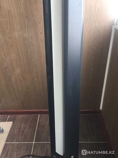 Бейне проекторларға арналған моторлы экран Deluxe 203x203 мм  Алматы - изображение 3