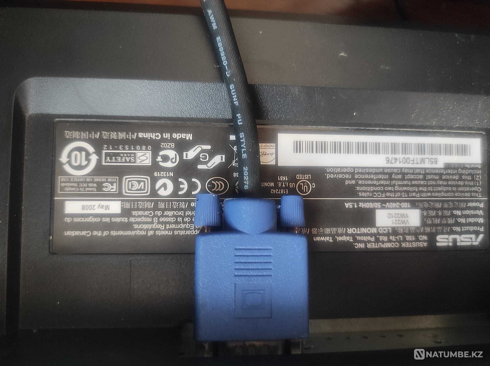 Монитор без кабеля и VGA 8000 тг Алматы - изображение 2