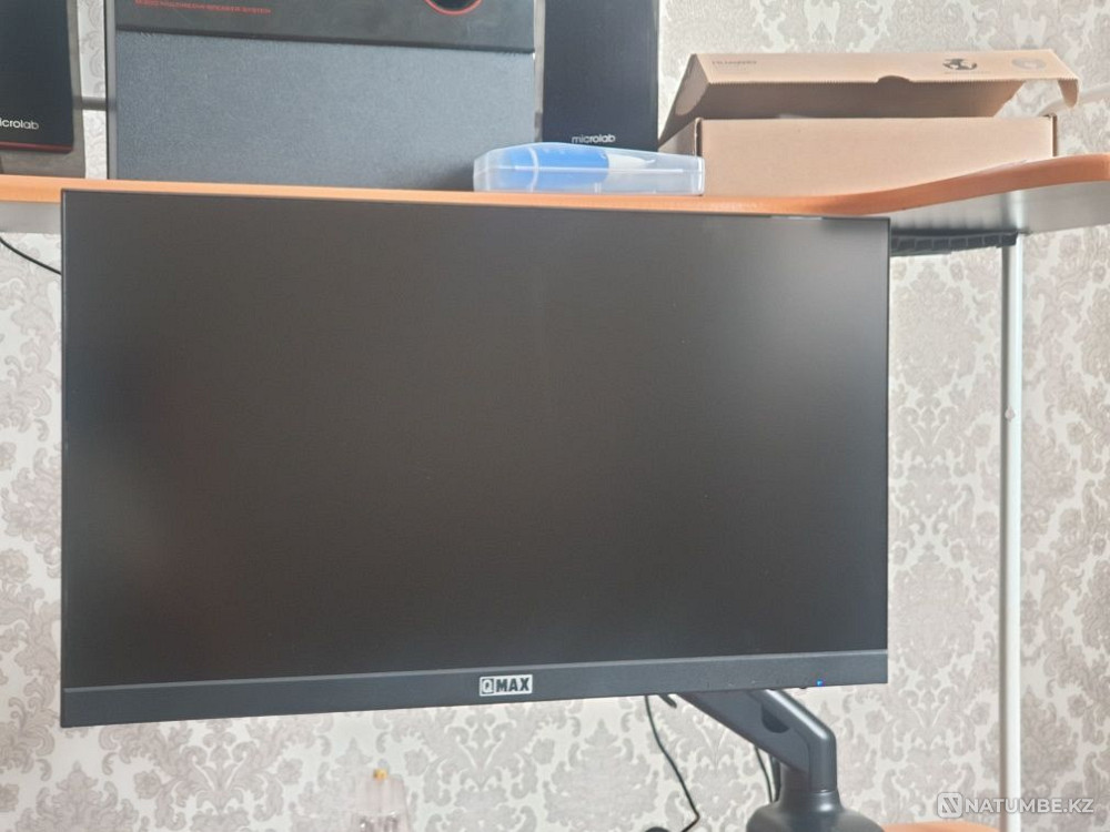 Игровой монитор почти новый 22 Алматы - изображение 3